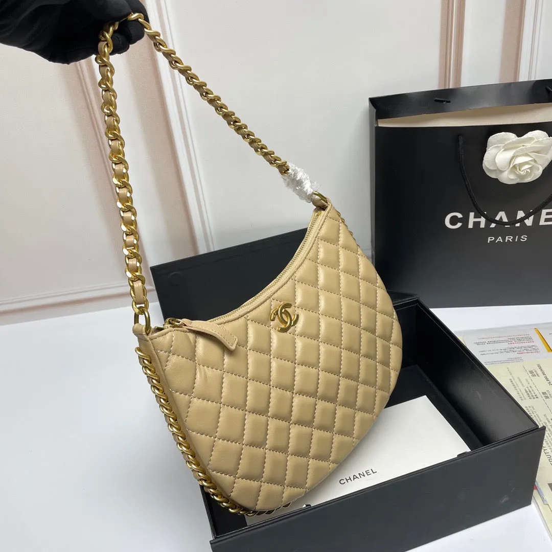 CC840 Large Hobo Bag / 7 × 11.3 × 0.8 in
